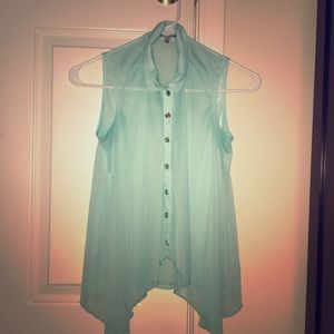 Button up sleeve less